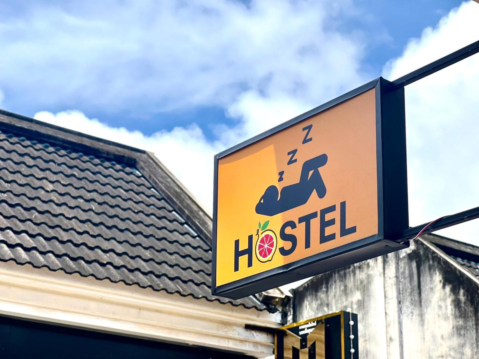 Sweett Lemon Hostel Patong Exteriör bild